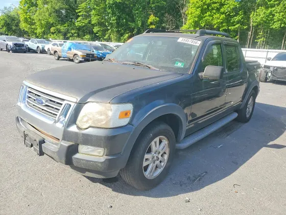 2010 Ford Explorer Sport Trac XLT