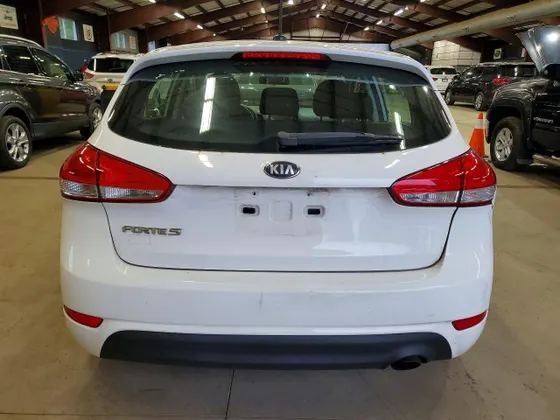2017 Kia Forte5 LX