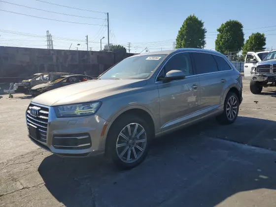 2017 Audi Q7 Premium Plus