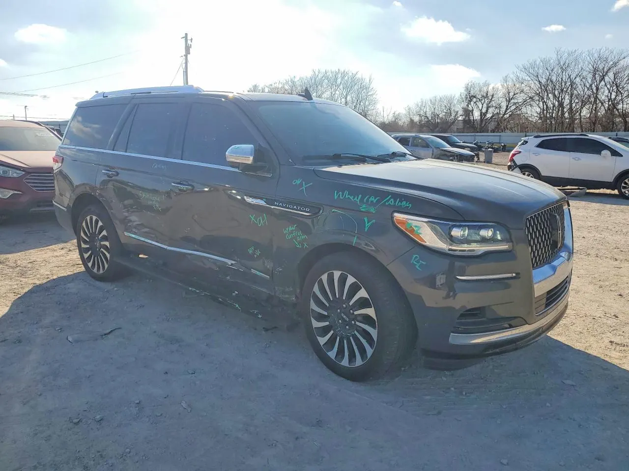 2023 Lincoln Navigator Black Label