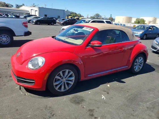 2013 Volkswagen Beetle Convertible 2.5L