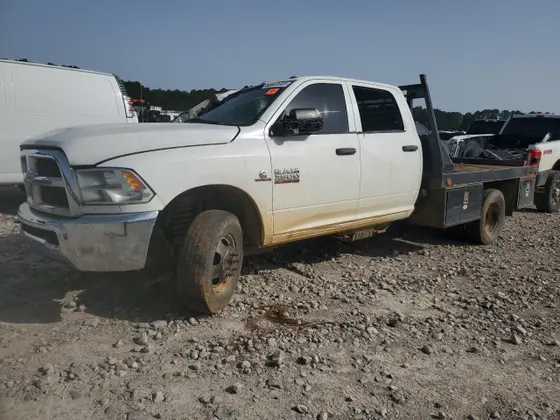 2018 Ram 3500 Chassis Cab Tradesman