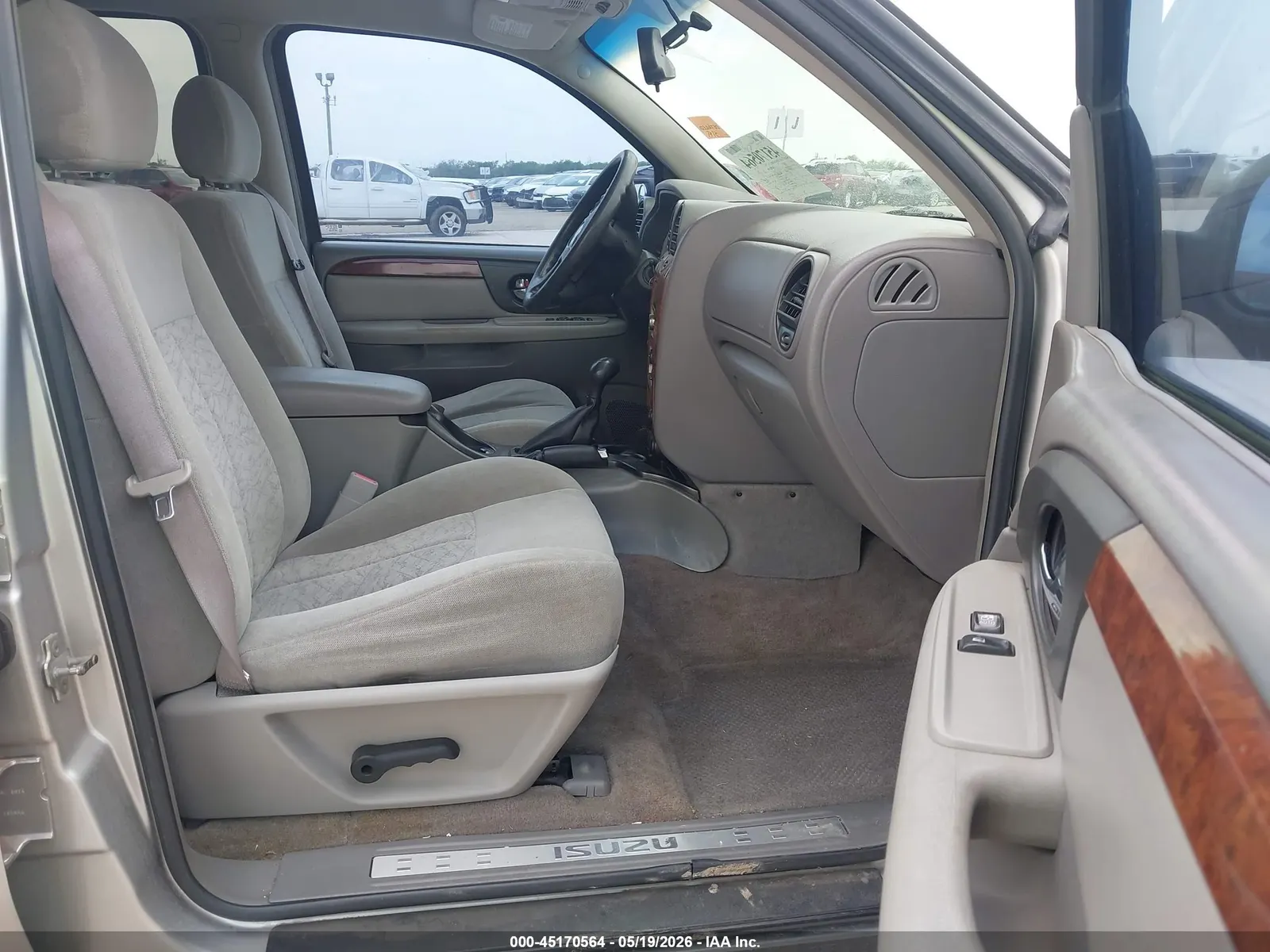 2005 Isuzu Ascender S