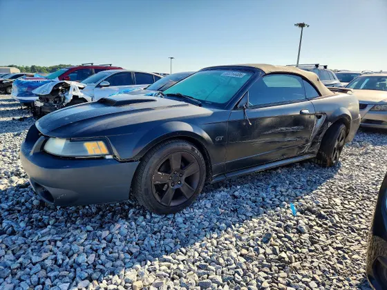 2002 Ford Mustang GT Deluxe