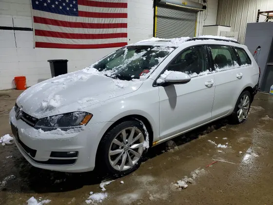 2016 Volkswagen Golf SportWagen TSI S