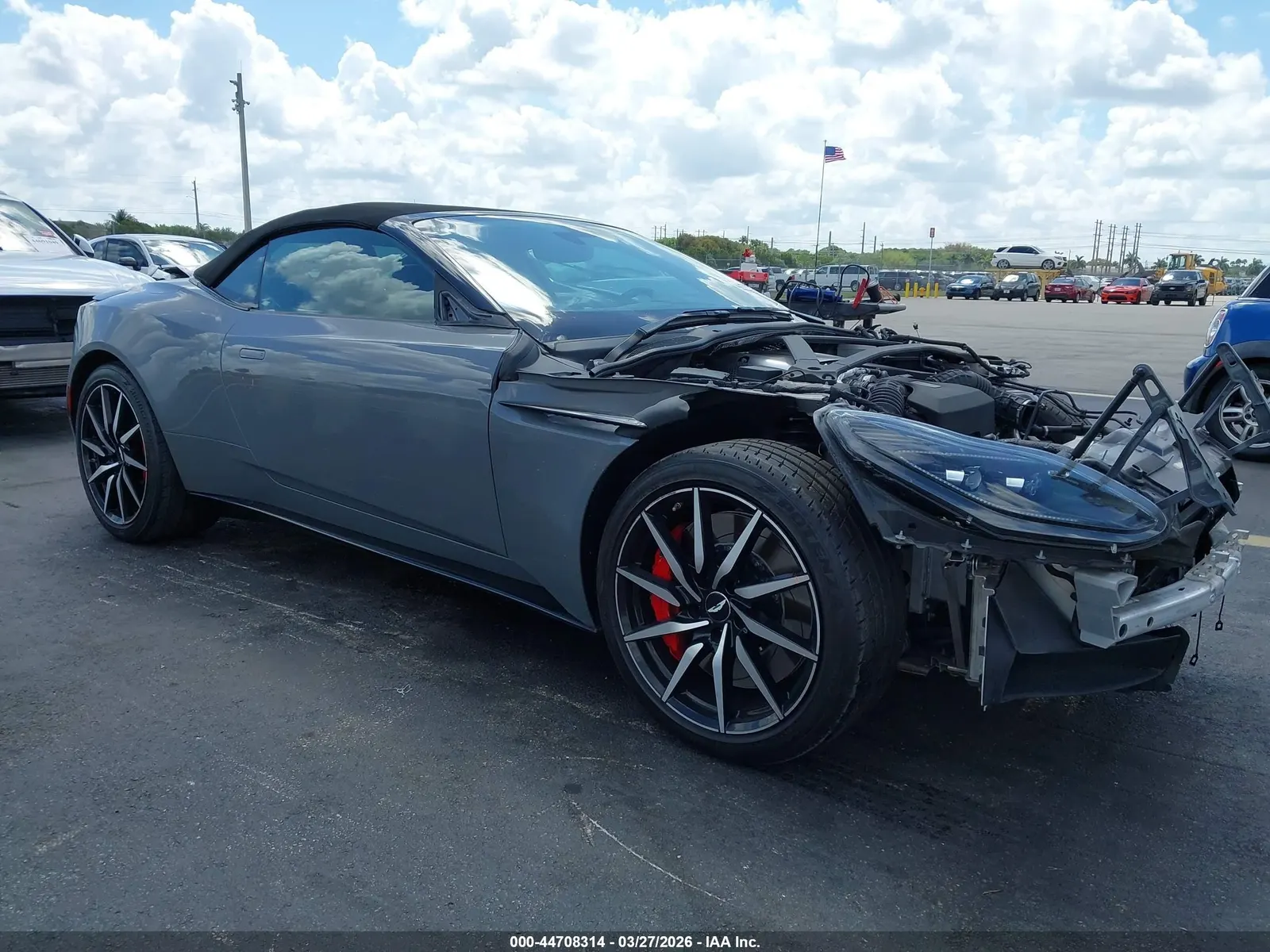 2022 Aston Martin DB11 VOLANTE