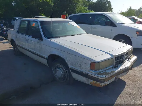 1992 Dodge Dynasty LE