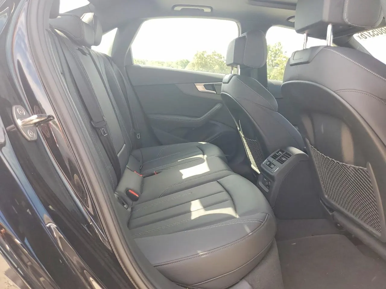 2022 Audi A4 Sedan S line Prestige
