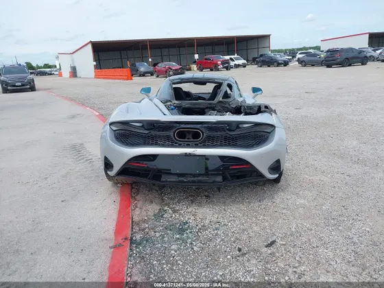 2024 McLaren 750S COUPE