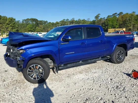 2022 Toyota Tacoma 4WD TRD Off Road