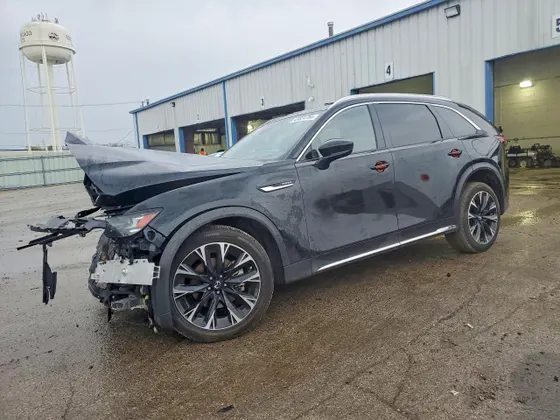 2024 Mazda CX-90 PHEV Premium Plus