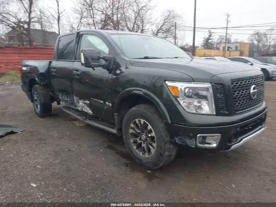 2019 Nissan Titan PRO-4X