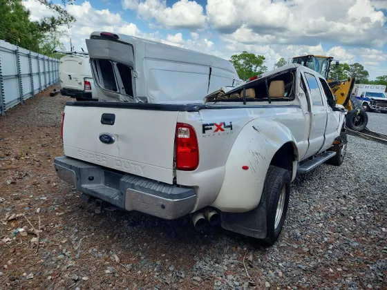 2011 Ford Super Duty F-350 DRW XLT