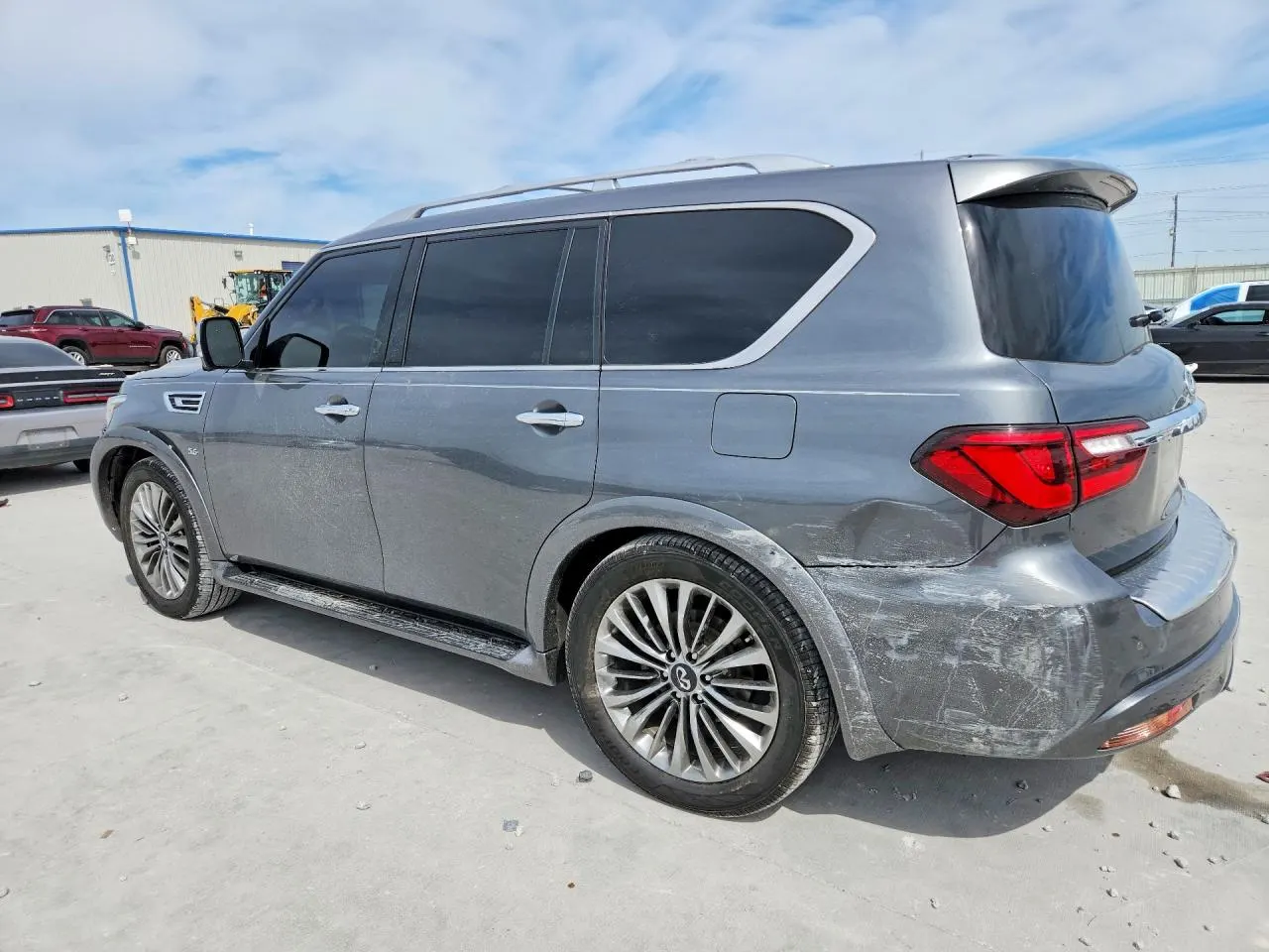2019 INFINITI QX80 LUXE