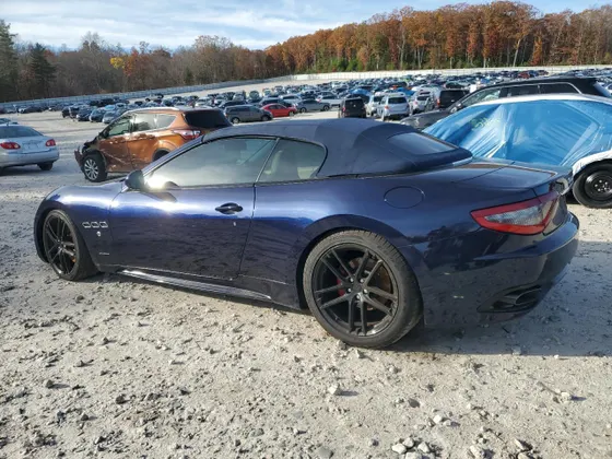 2017 Maserati GranTurismo Convertible Sport