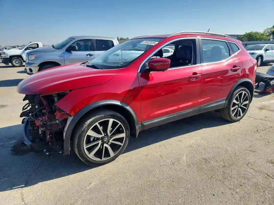 2017 Nissan Rogue Sport SL