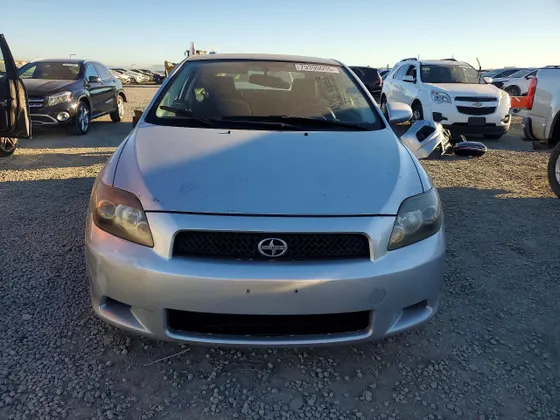2010 Scion tC