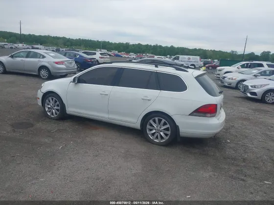 2014 Volkswagen Jetta SportWagen TDI w/Sunroof