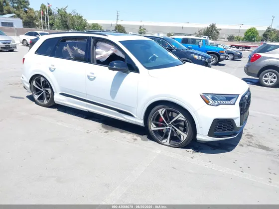 2024 Audi SQ7 Prestige