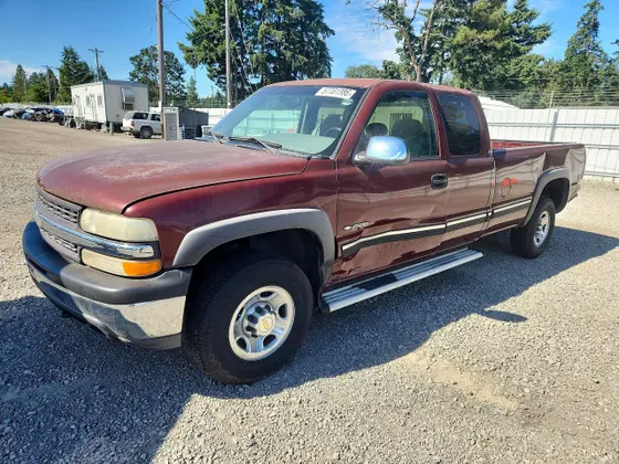 2000 Chevrolet Silverado 2500 LS