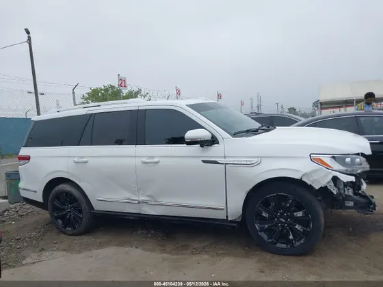 2024 Lincoln Navigator Reserve
