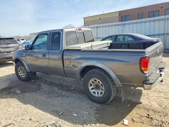 2000 Mazda B-Series 4WD Truck SE