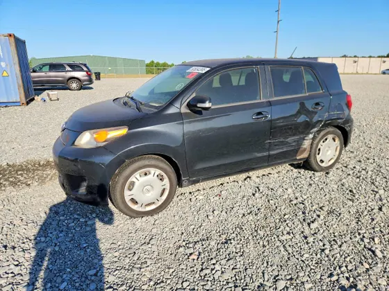 2014 Scion xD
