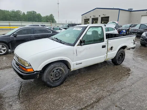 1999 Chevrolet S-10 LS