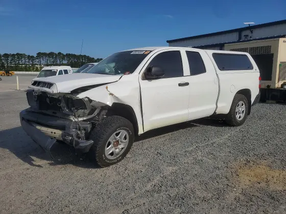 2018 Toyota Tundra 2WD SR5