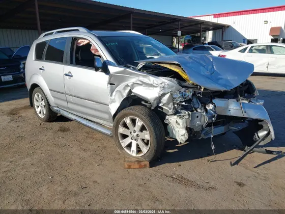 2008 Mitsubishi Outlander SE