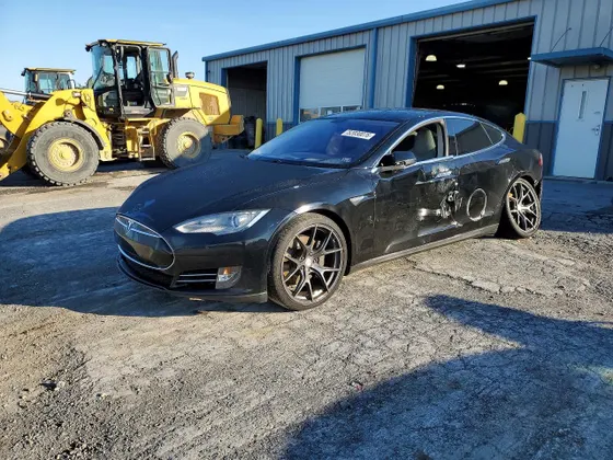 2014 Tesla Model S 60 kWh Battery