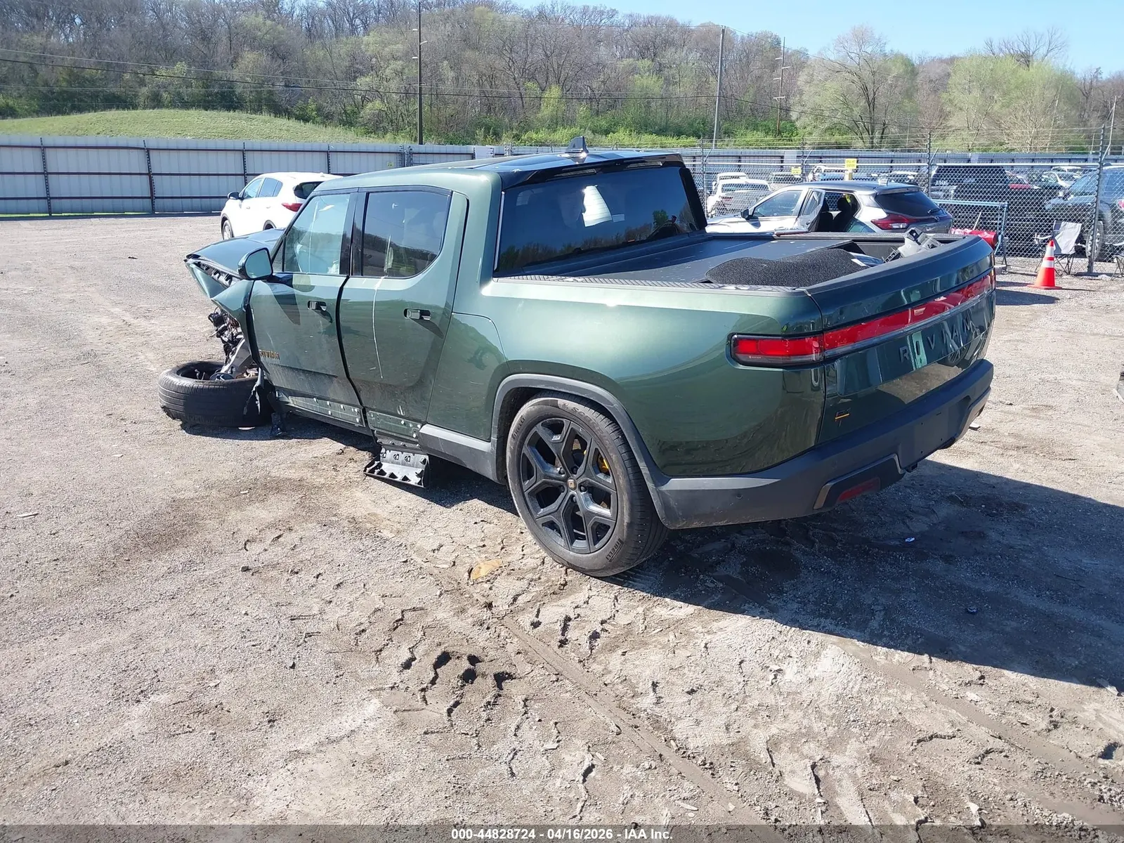 2025 Rivian R1T Premium