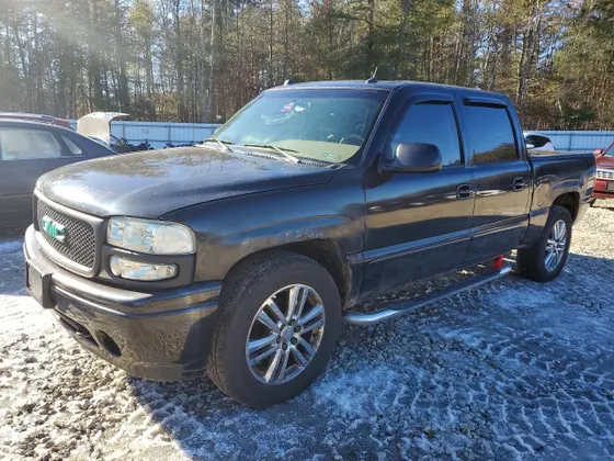 2005 GMC Sierra Denali K1500 DENALI