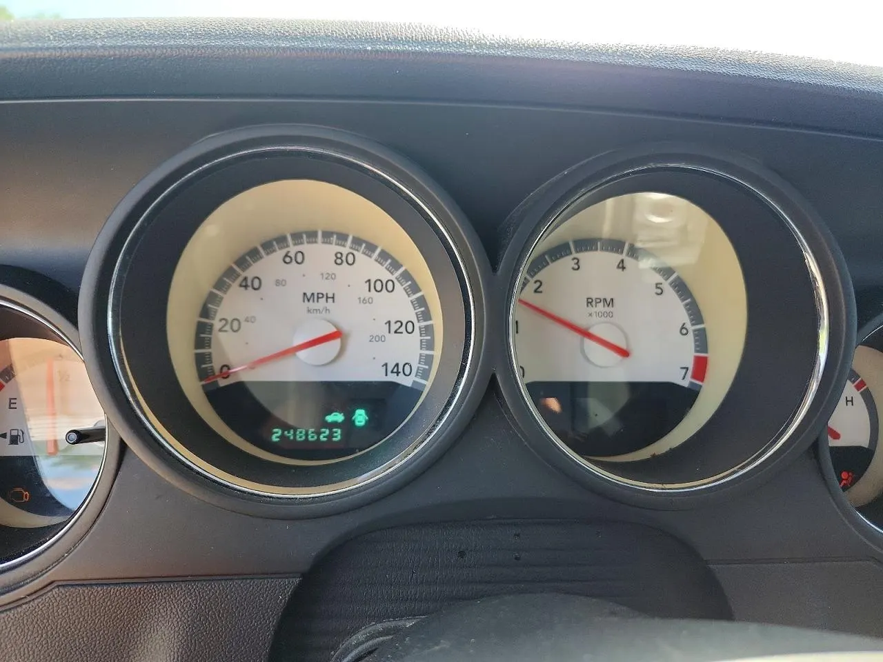 2009 Dodge Challenger SE