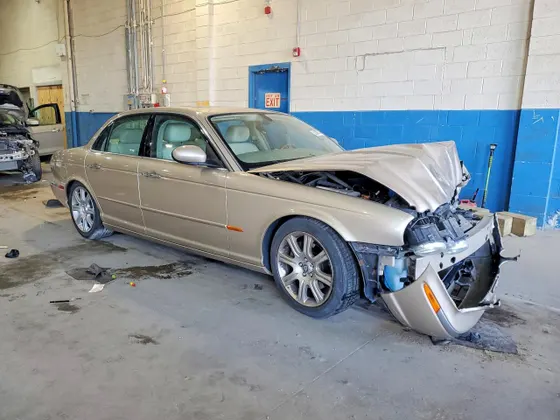 2004 Jaguar XJ XJ8