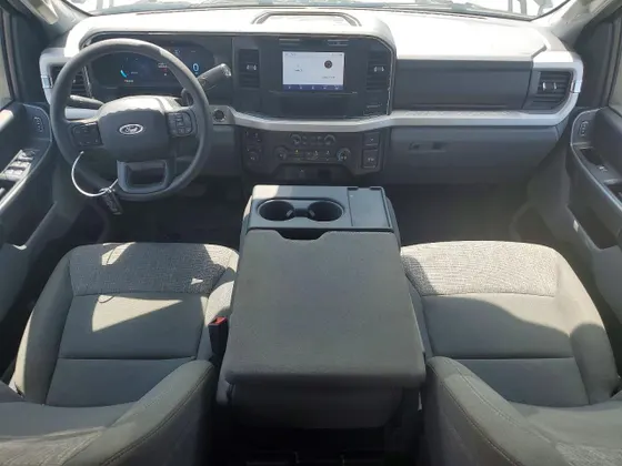 2026 Ford Super Duty F-350 DRW LARIAT