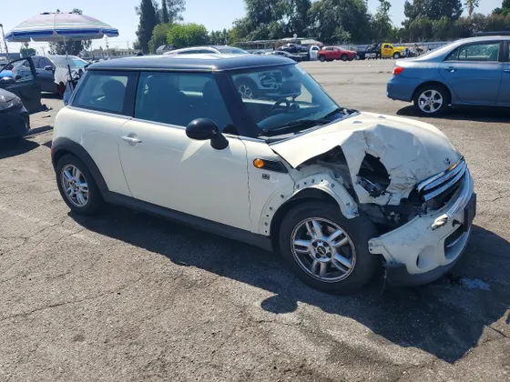 2013 MINI Cooper Hardtop COOPER