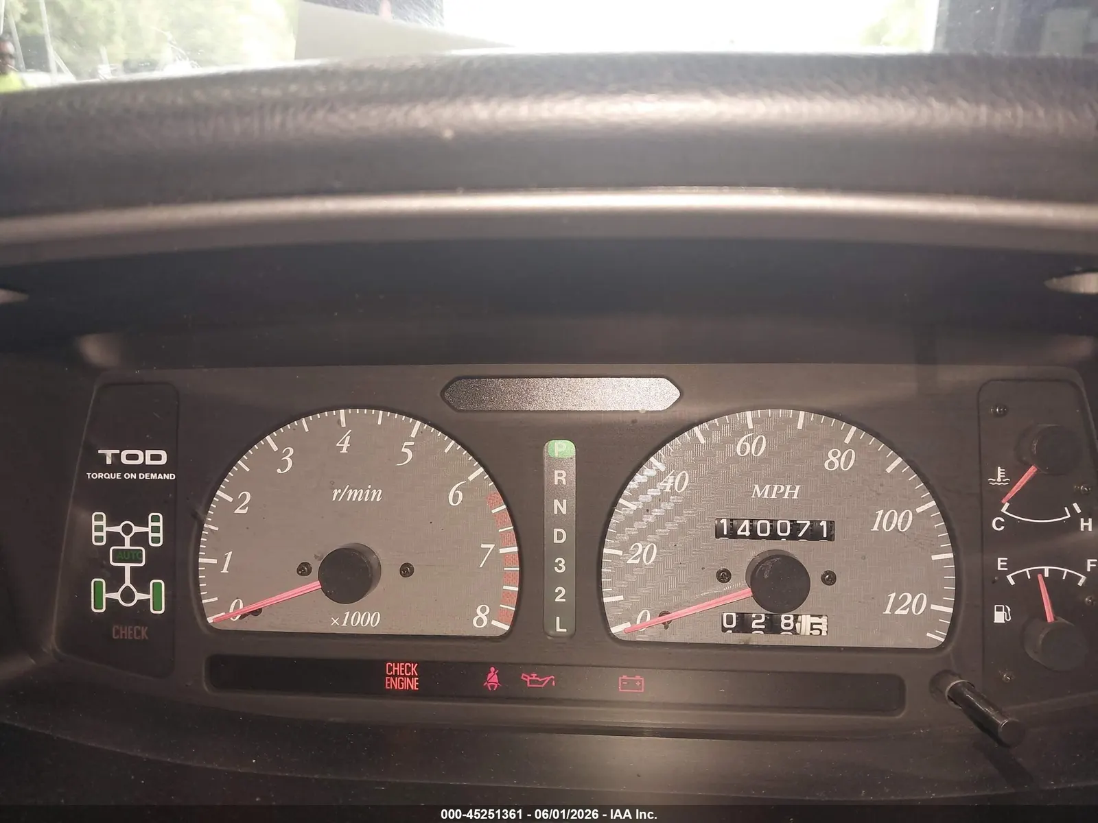 1999 Isuzu VehiCROSS