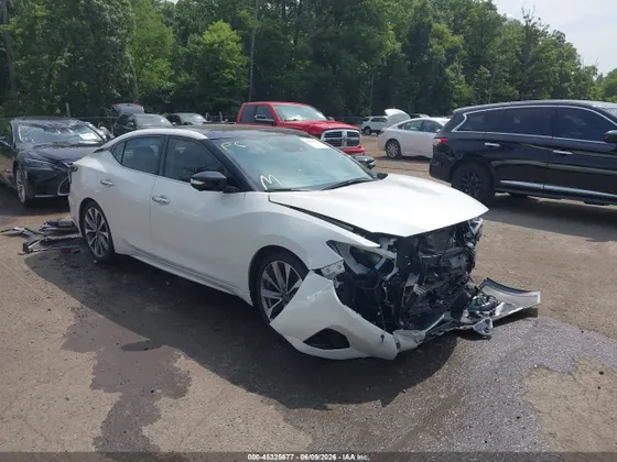 2023 Nissan Maxima Platinum