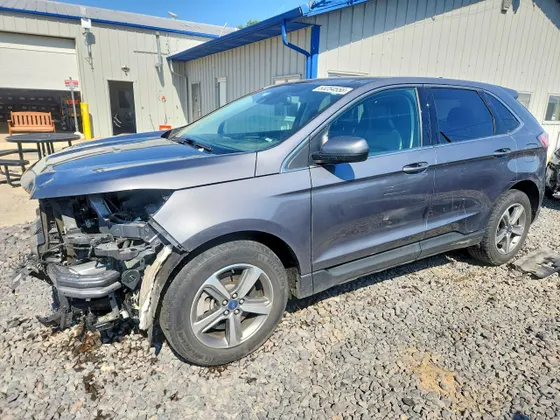 2021 Ford Edge ST-Line