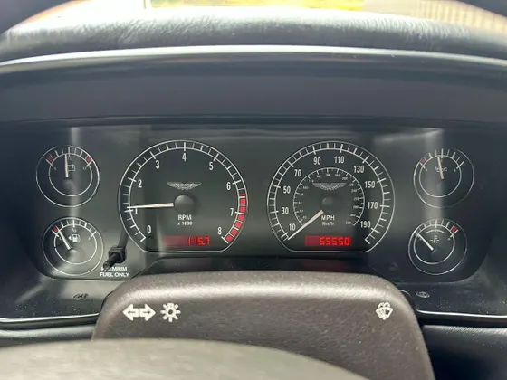2001 Aston Martin DB7 Vantage