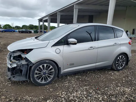 2017 Ford C-Max Energi Titanium