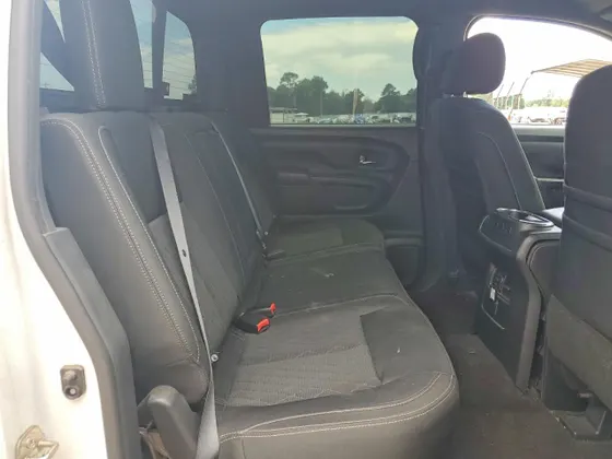 2018 Nissan Titan SL