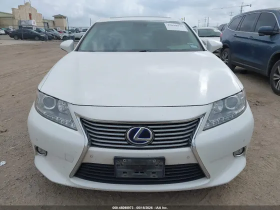 2015 Lexus ES 300h Hybrid