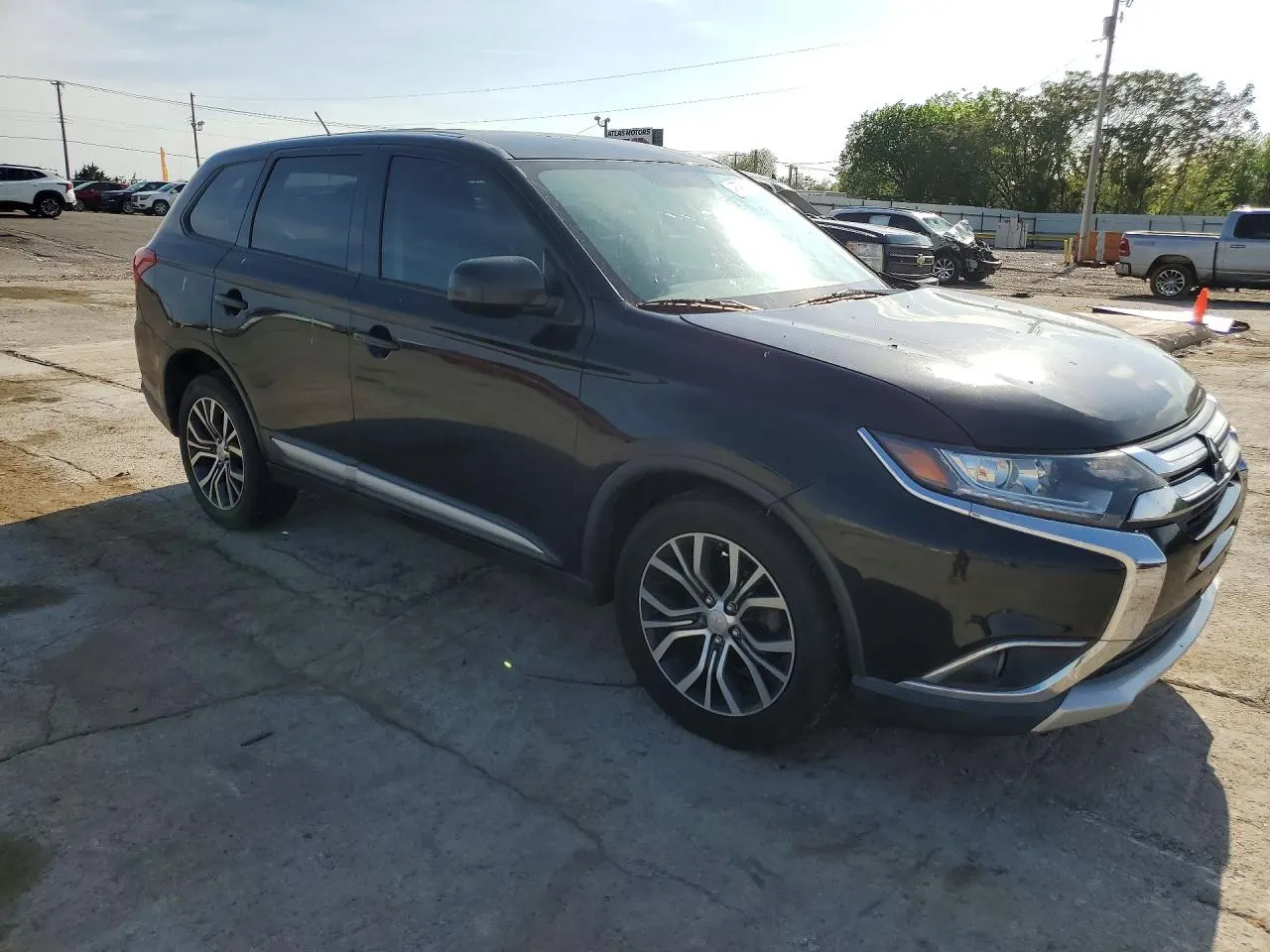 2016 Mitsubishi Outlander ES