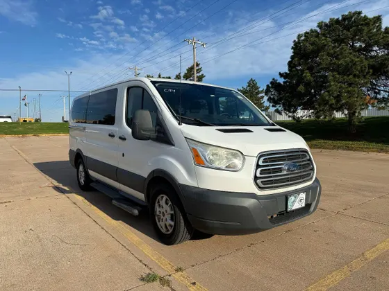 2016 Ford Transit Wagon XLT