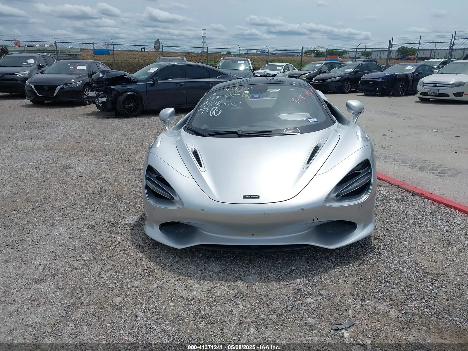 2024 McLaren 750S COUPE