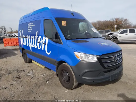 2025 Mercedes-Benz Sprinter Passenger Van STANDARD ROOF 4-CYL DIESEL
