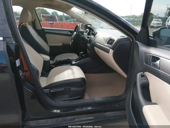 2012 Volkswagen Jetta Sedan SEL w/Sunroof