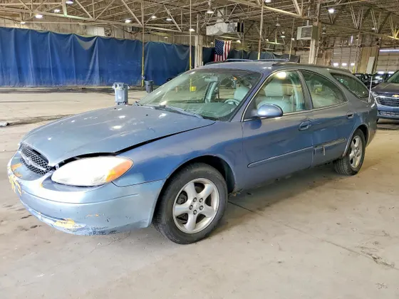 2000 Ford Taurus SE